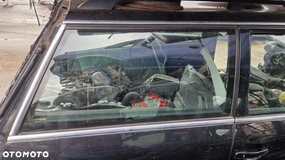 VOLKSWAGEN PASSAT B5 LIFT KOMBI SZYBA KAROSERYJNA PRAWY TYŁ - 1