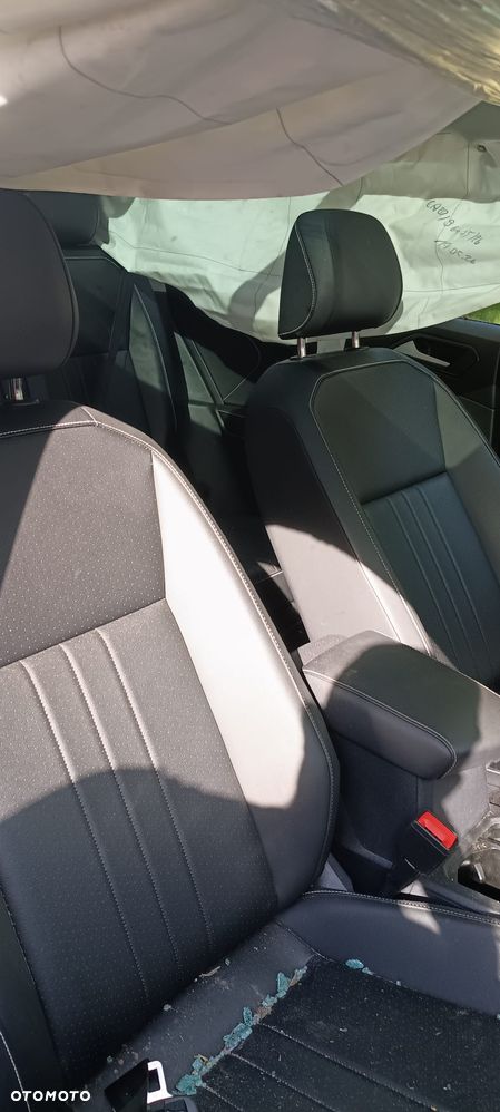 Volkswagen Tiguan Allspace 2.0 TSI 4Mot Elegance DSG - 9