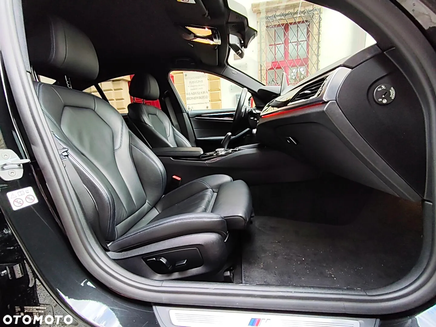 BMW Seria 5 540d xDrive M Sport Edition - 28