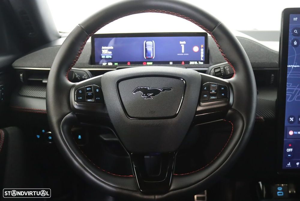 Ford Mustang Mach-E AWD PREMIUM - 9