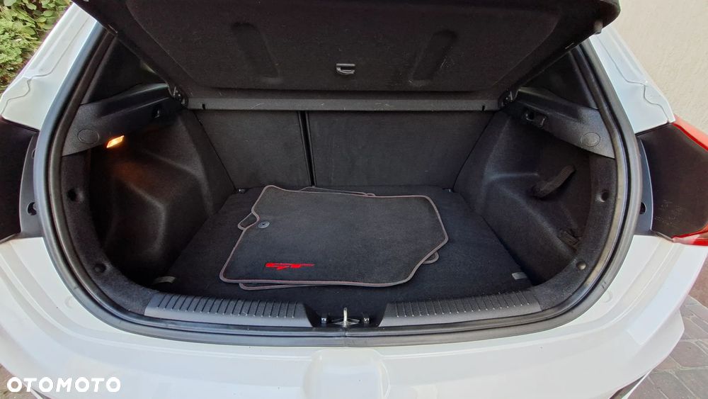 Kia Ceed 1.6 T-GDI GT-Track - 12