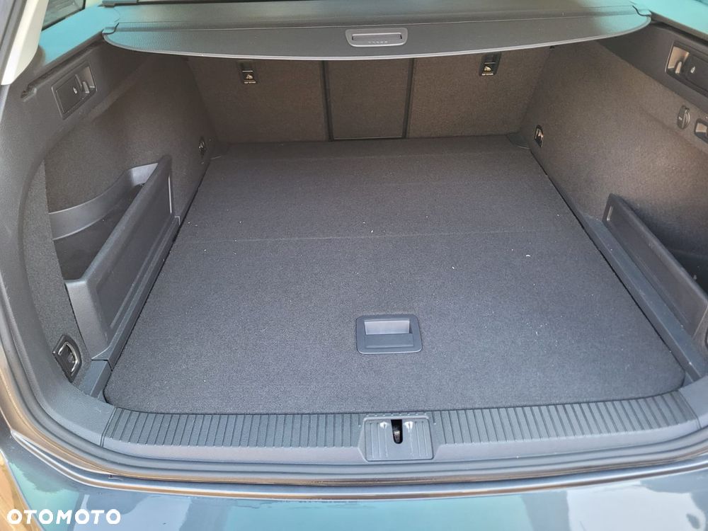 Volkswagen Passat Variant 2.0 TDI SCR DSG Comfortline - 17
