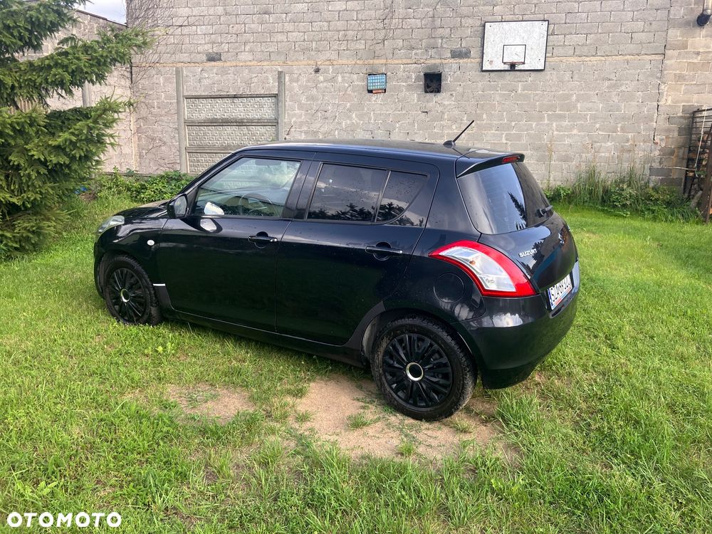 Suzuki Swift 1.2 Club - 4