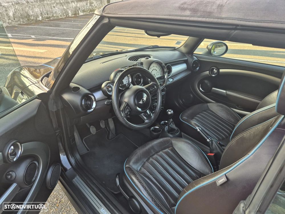 MINI Cabrio Cooper Highgate - 18