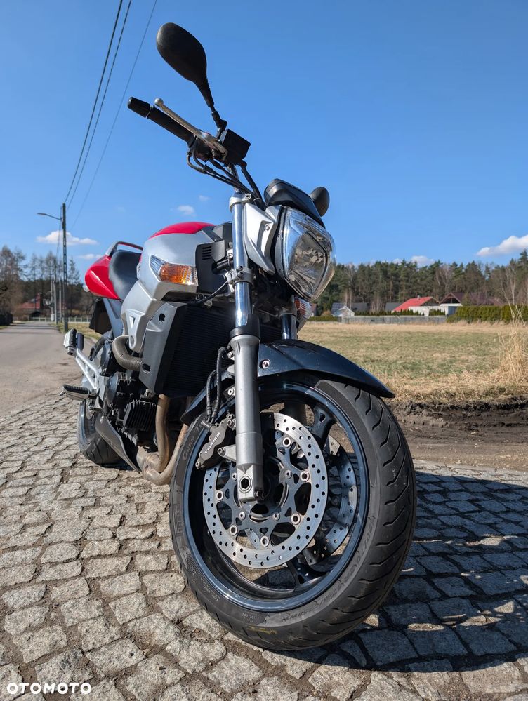 Suzuki GSR - 3