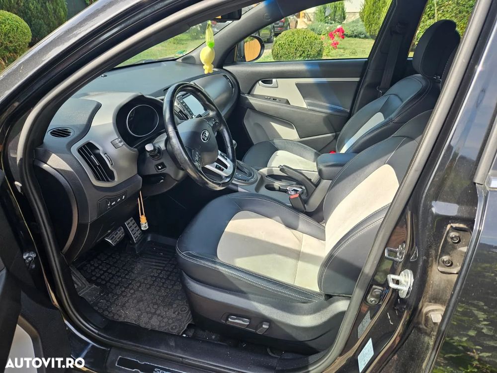 Kia Sportage 2.0 CRDI 4WD Automatik Dream-Team Edition - 7