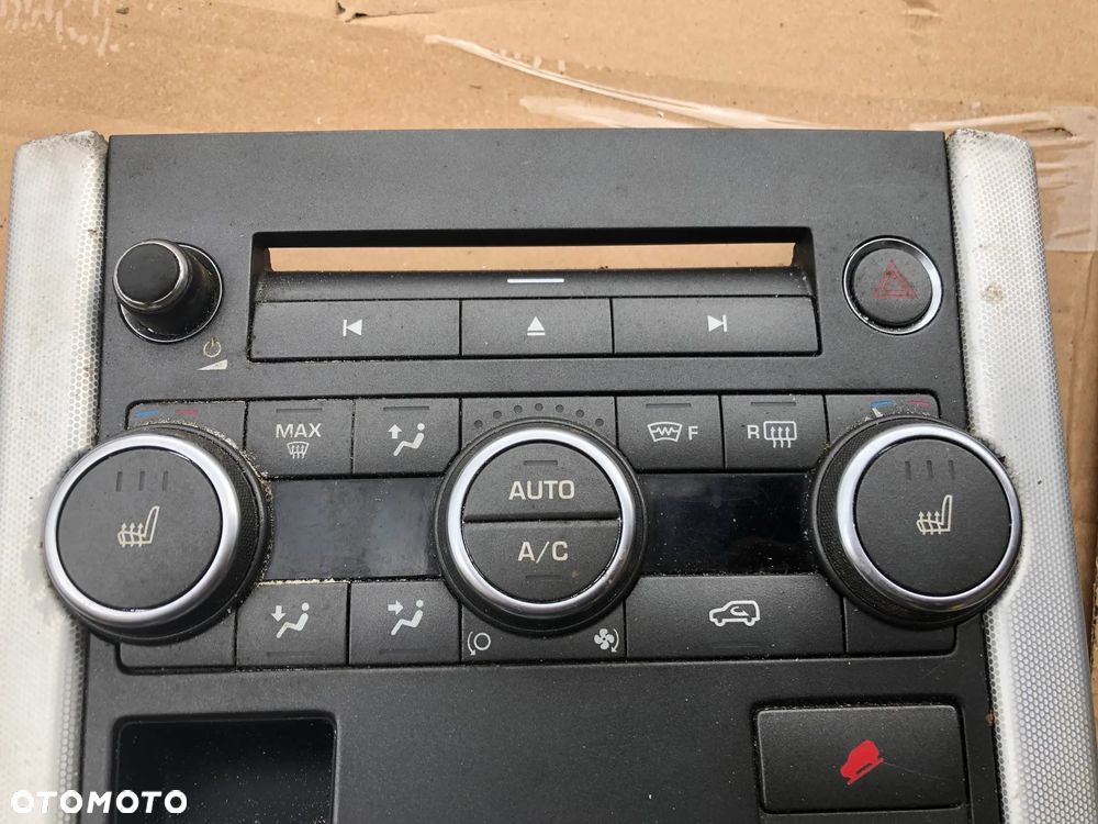 Panel nawiewu BJ32-14239 Range Rover Evoque - 1