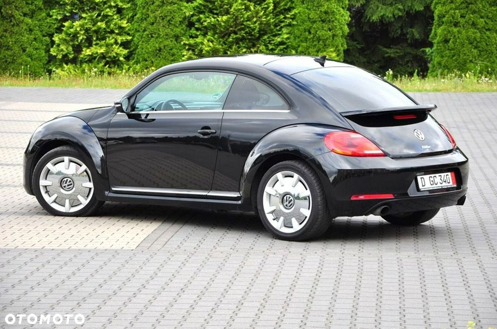 Volkswagen New Beetle - 21