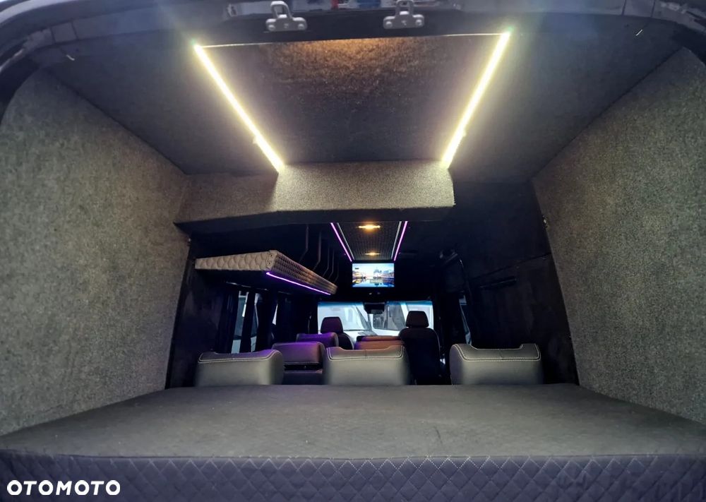 Mercedes-Benz Sprinter - 31