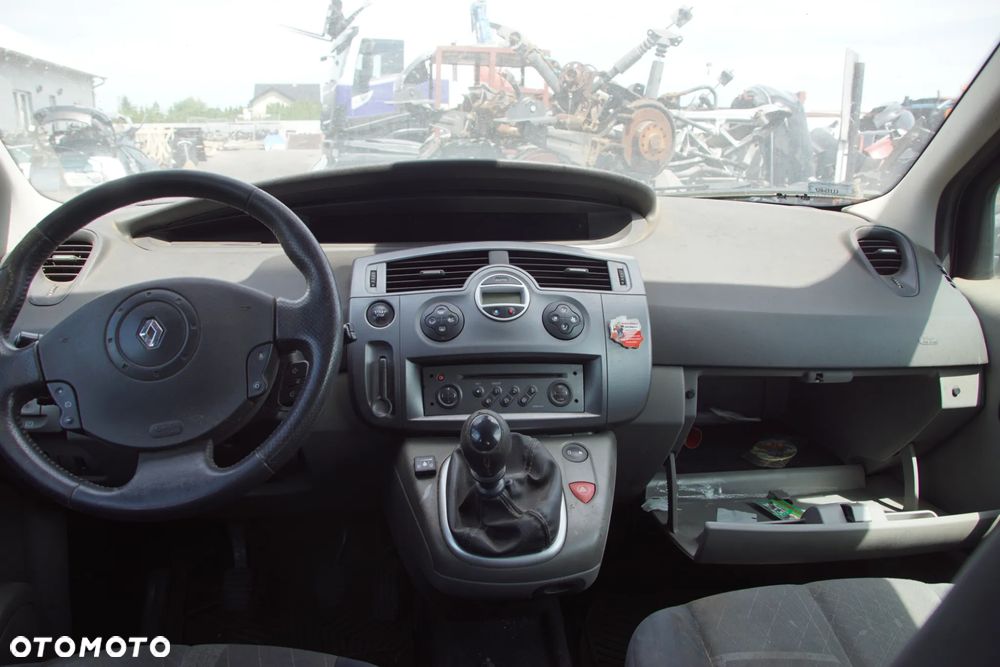 Auto na części - Renault Scenic II 2.0 16V 135 KM F4R770 ND0015 NV603 2005R Silnik Skrzynia Drzwi Maska Błotnik Klapa Zderzak Lampa Lusterko Klamka Szyba Deska Kokpit Sterownik Moduł Czujnik Licznik Wyświetlacz Panel Kierownica - 15