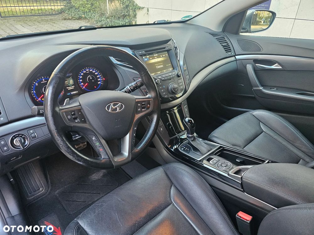 Hyundai i40 Kombi blue 1.7 CRDi DCT Premium - 11