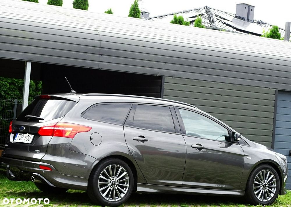 Ford Focus - 8