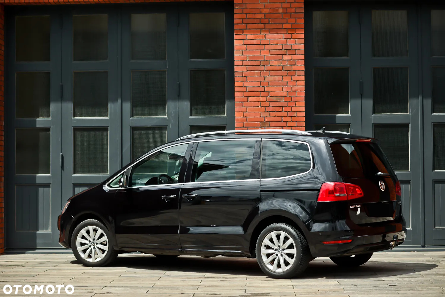 Volkswagen Sharan 2.0 TDI DSG BlueMotion Technology Highline - 12
