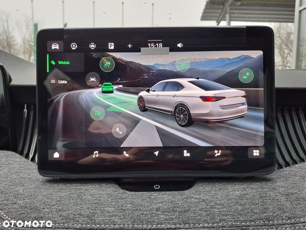 Skoda Superb 2.0 TDI SCR 4x4 Edition 130 DSG - 14