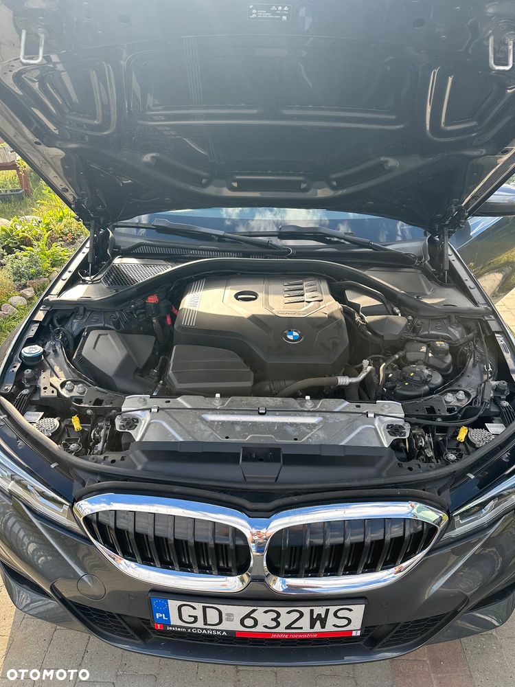 BMW Seria 3 330i xDrive M Sport sport - 12