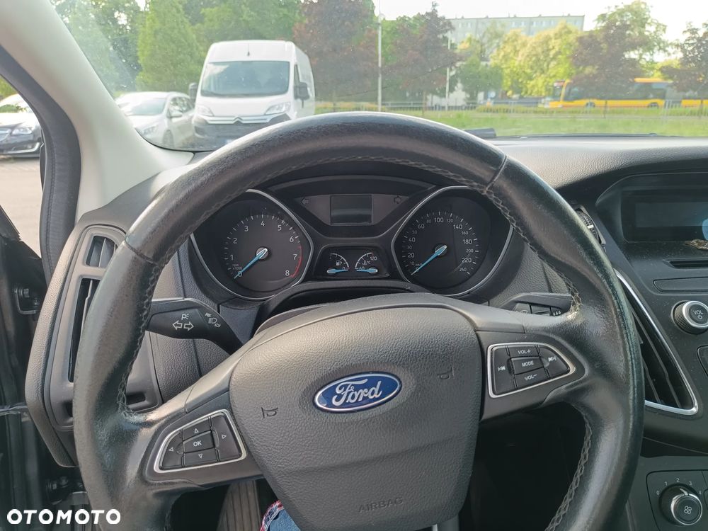 Ford Focus 1.6 Trend - 8