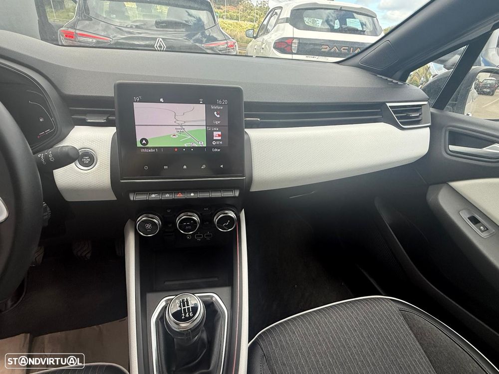 Renault Clio 1.0 TCe Techno - 22