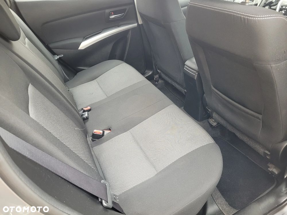 Suzuki SX4 S-Cross 1.6 Comfort - 9
