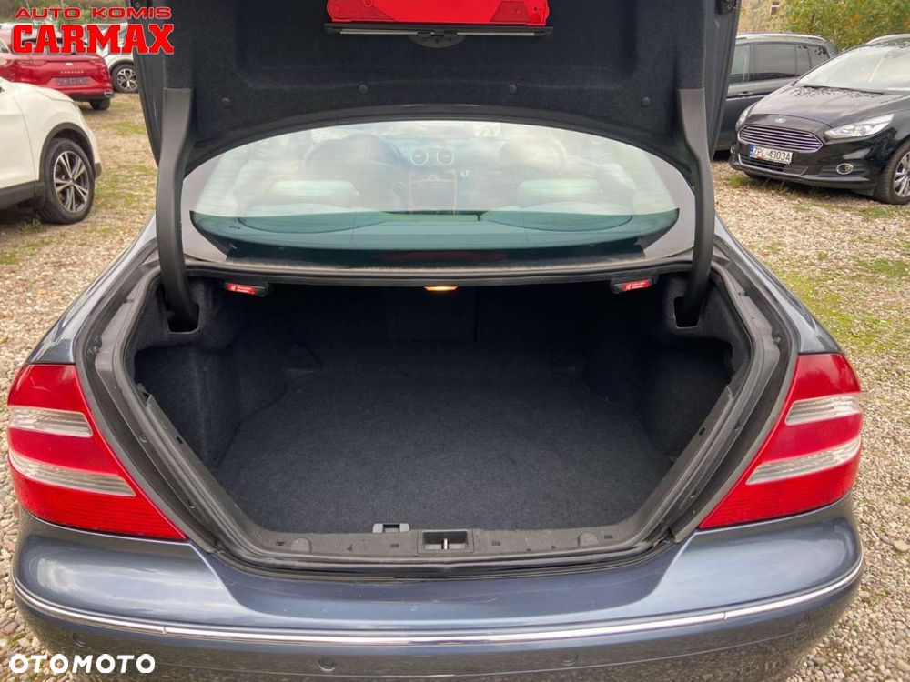 Mercedes-Benz CLK - 13