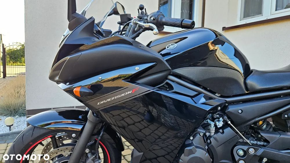 Yamaha XJ - 7