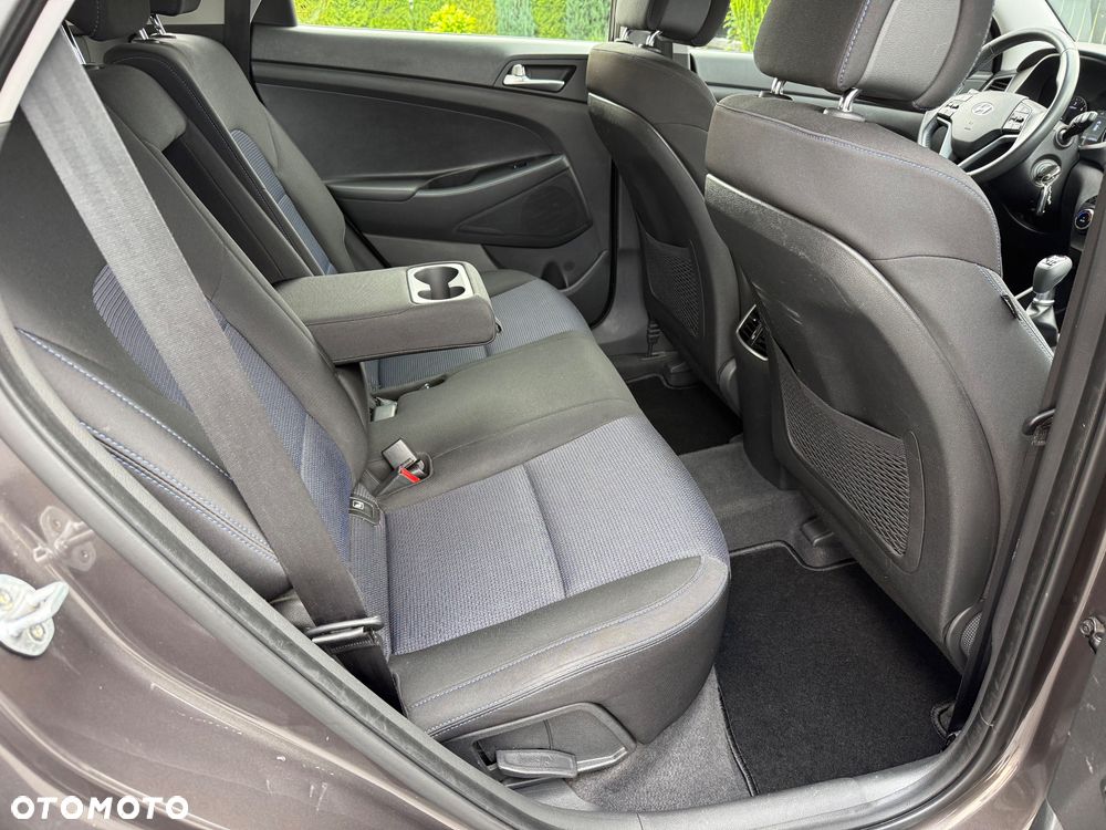 Hyundai Tucson blue 1.7 CRDi 2WD Advantage - 17