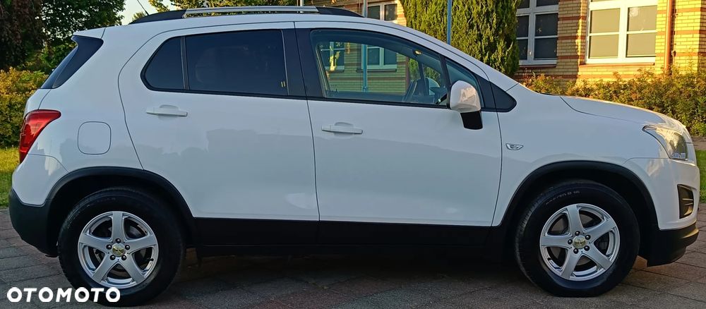 Chevrolet Trax 1.6 LS - 9