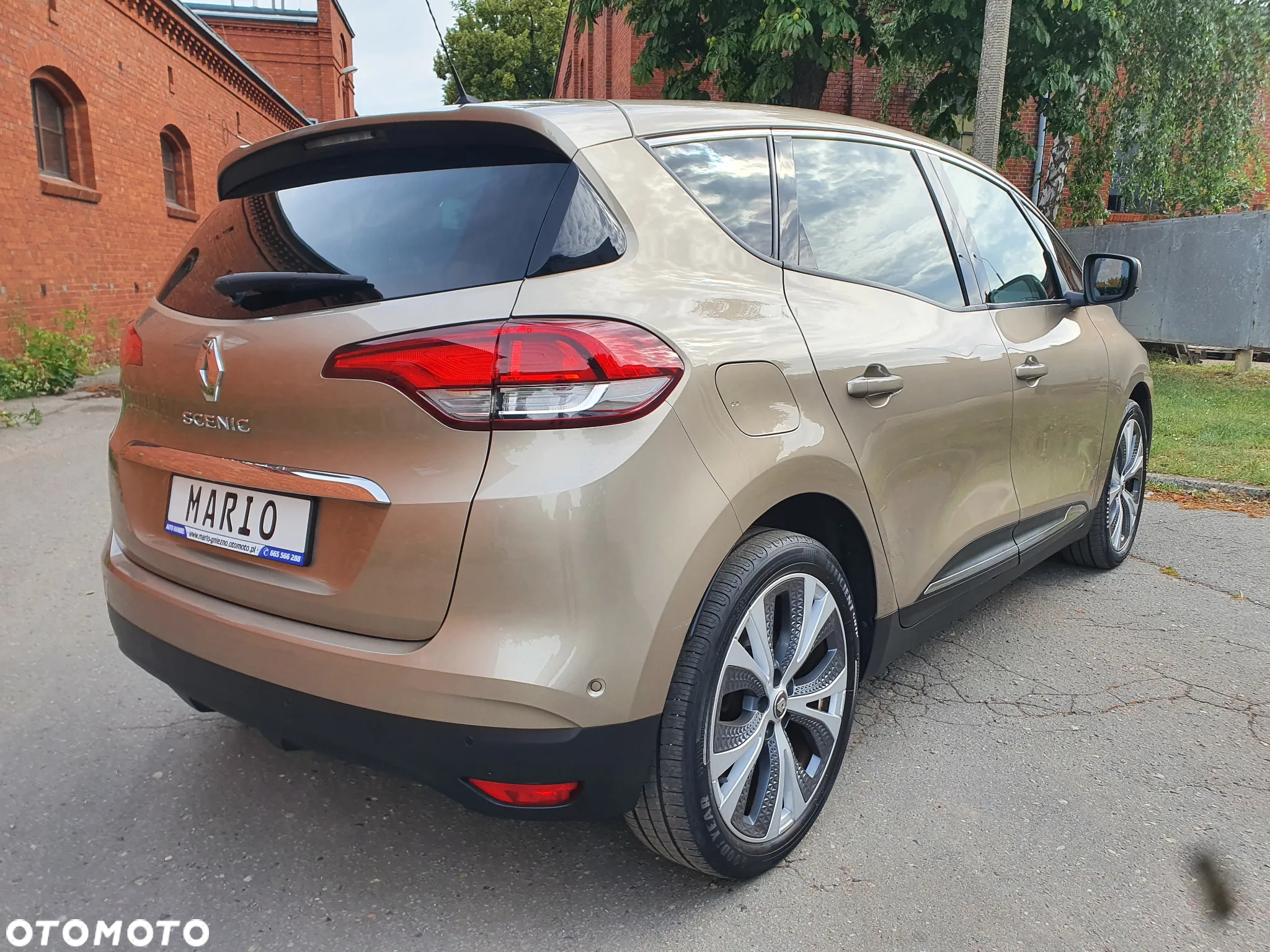 Renault Scenic TCe 140 GPF INTENS - 3