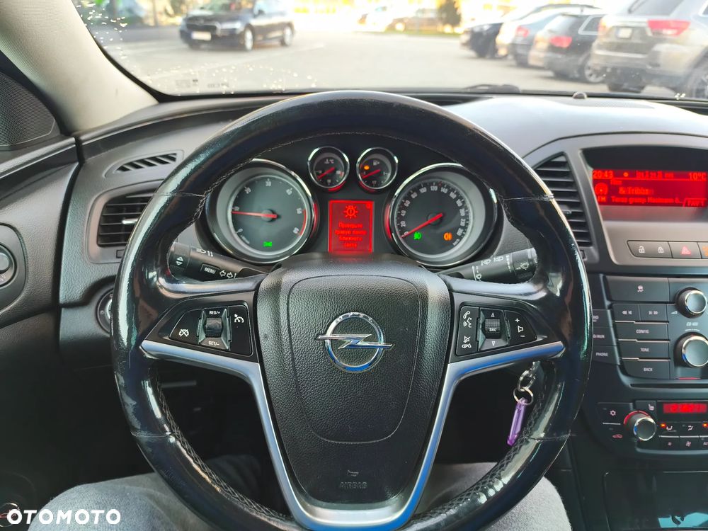 Opel Insignia - 25