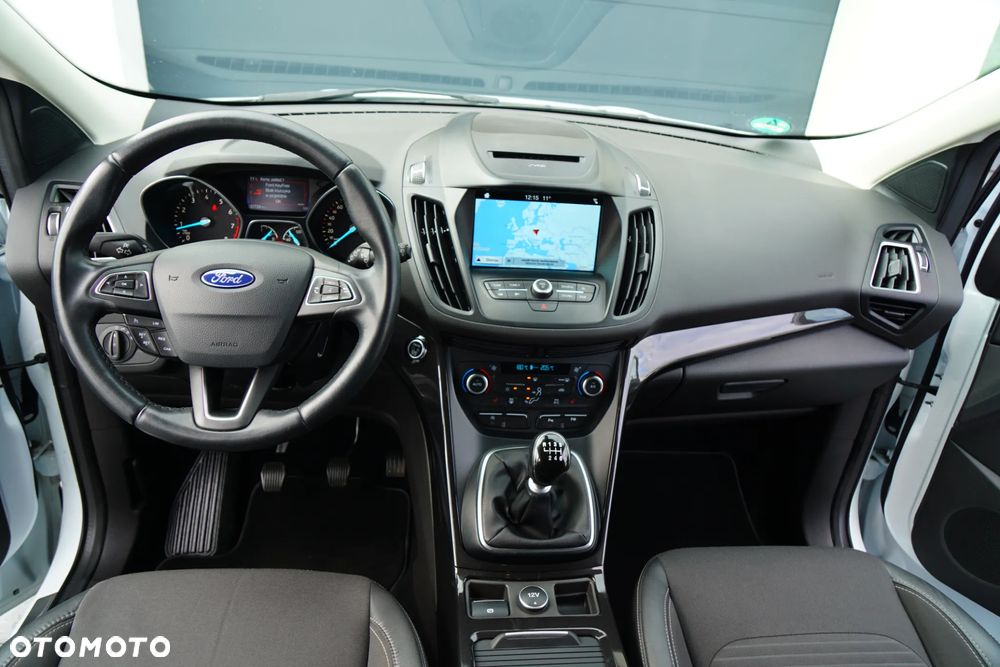 Ford Kuga 1.5 EcoBoost 2x4 Titanium - 22