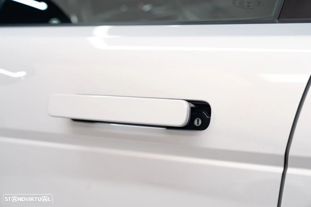 Land Rover Range Rover Evoque P300e S - 19