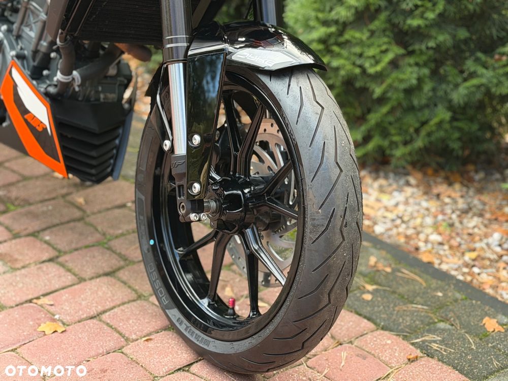 KTM Duke 125 - 22