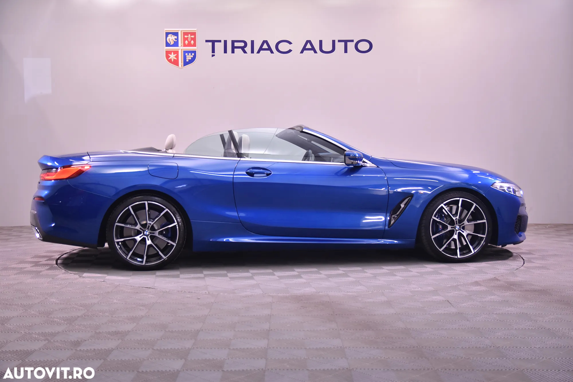 BMW M8 M850i xDrive AT - 14