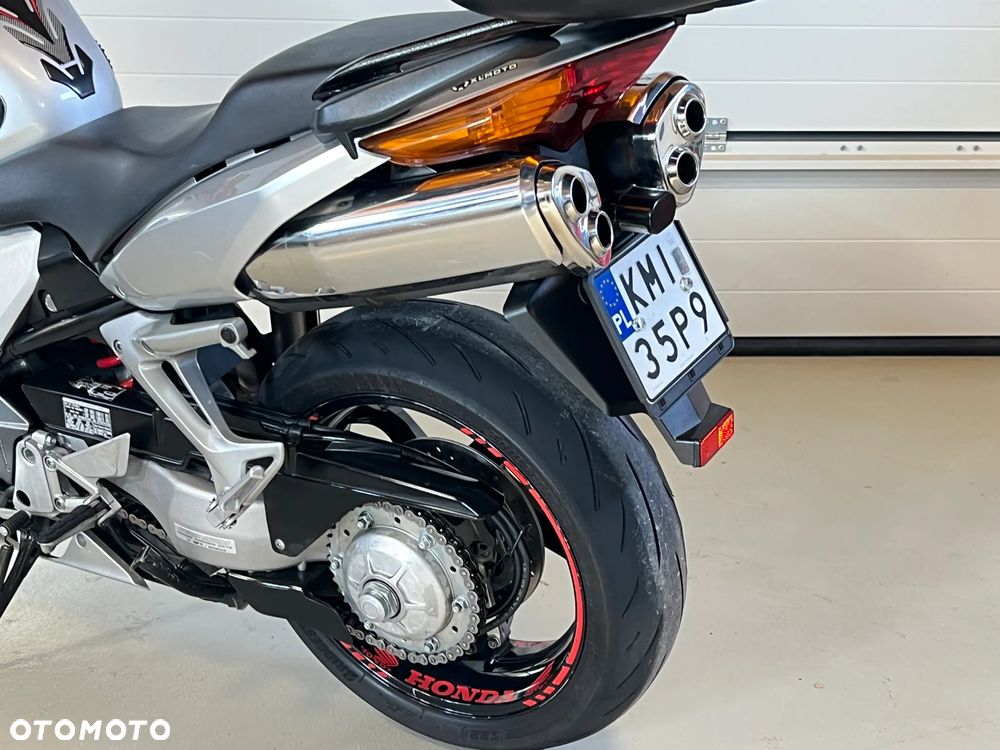 Honda VFR - 21