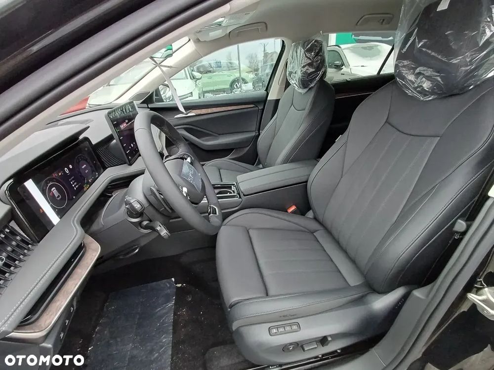 Skoda Superb 2.0 TDI SCR 4x4 L&K DSG - 11