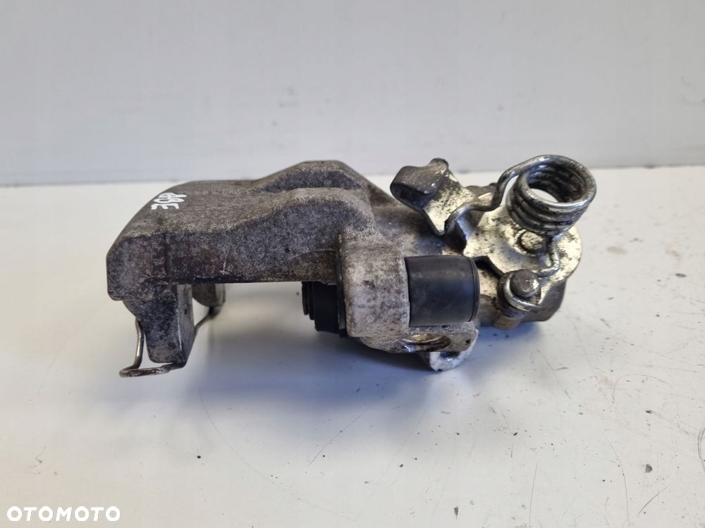 Volvo V40 II TYLNY ZACISK HAMULCOWY prawy tył Pasażera P.T ABE - 5