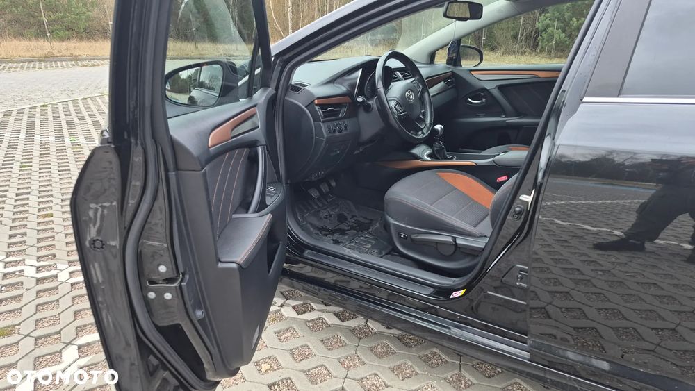 Toyota Avensis 1.8 Prestige - 29