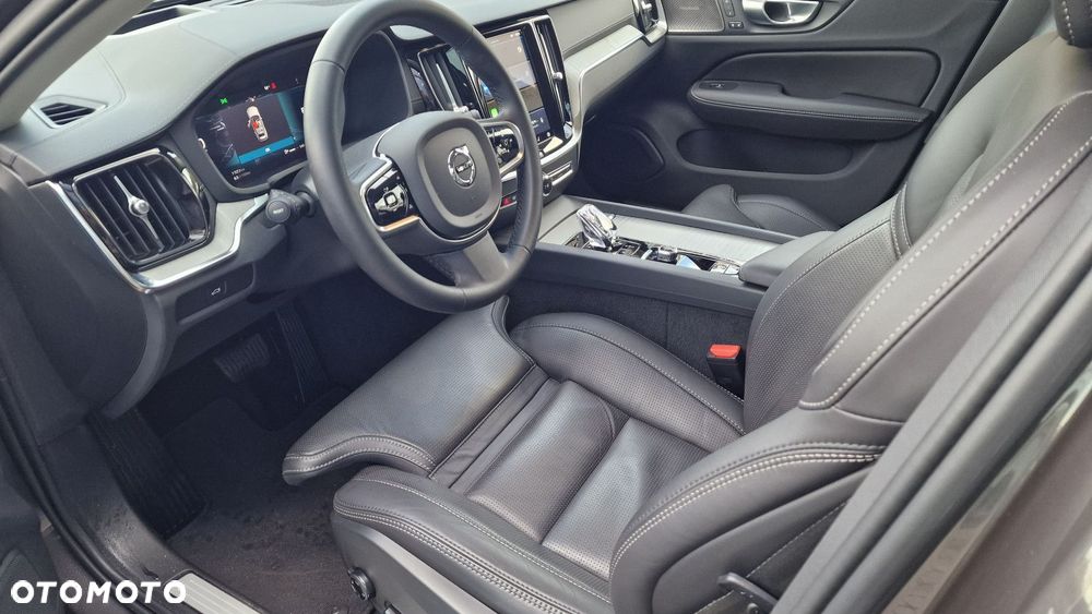 Volvo V60 Cross Country - 7