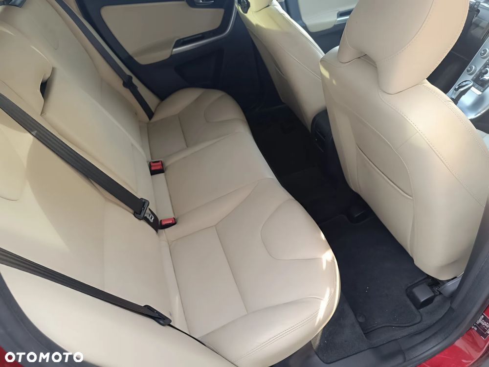 Volvo XC 60 D4 Drive-E Summum - 11