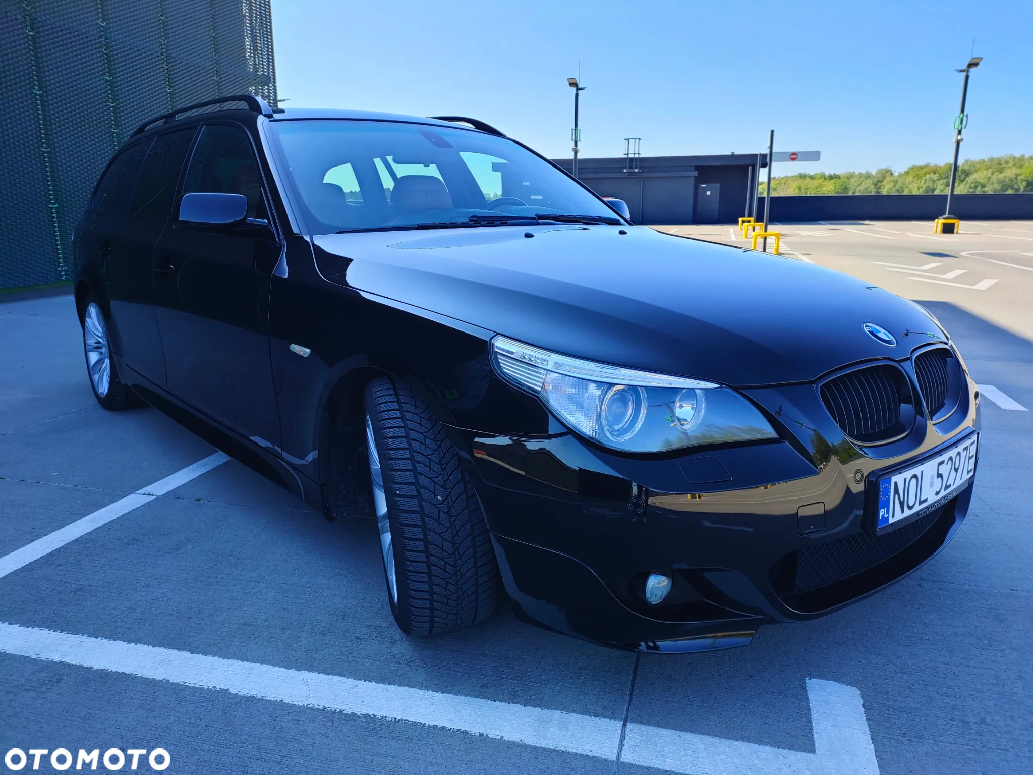 BMW Seria 5 530i Touring - 12