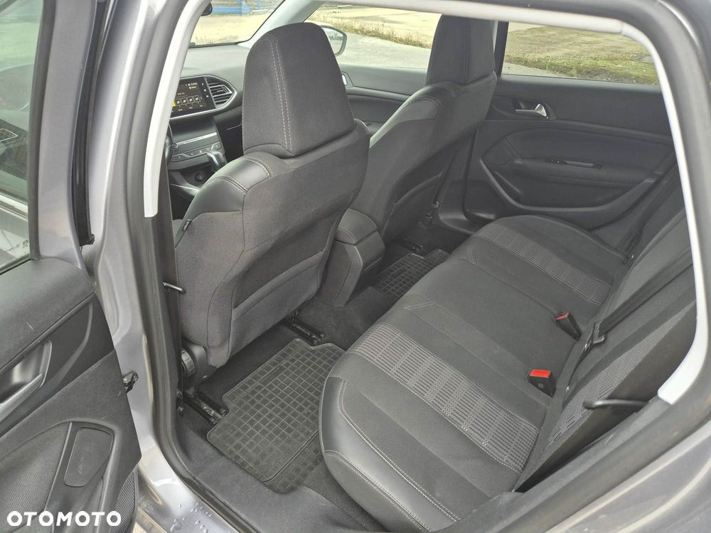 Peugeot 308 BlueHDi 120 EAT6 Stop & Start Active - 13