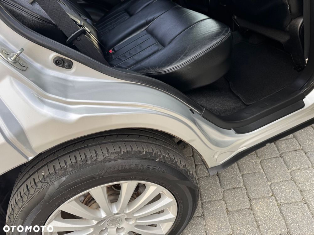 Suzuki Grand Vitara 2.0 De luxe - 21