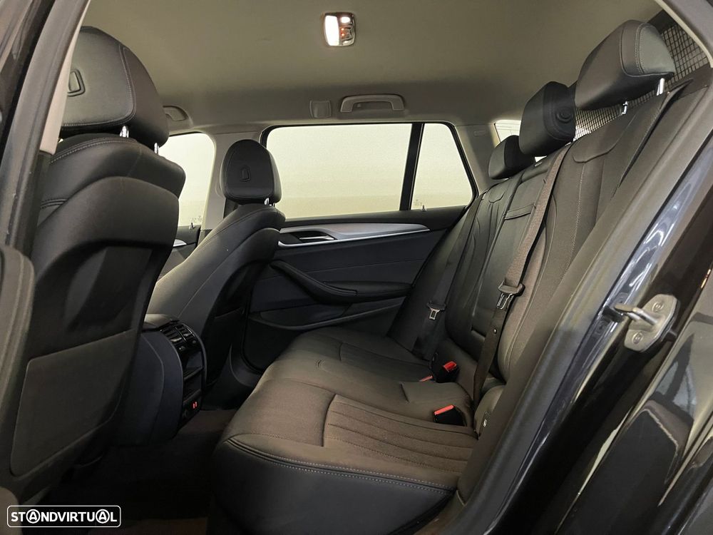 BMW 520 d Auto - 12