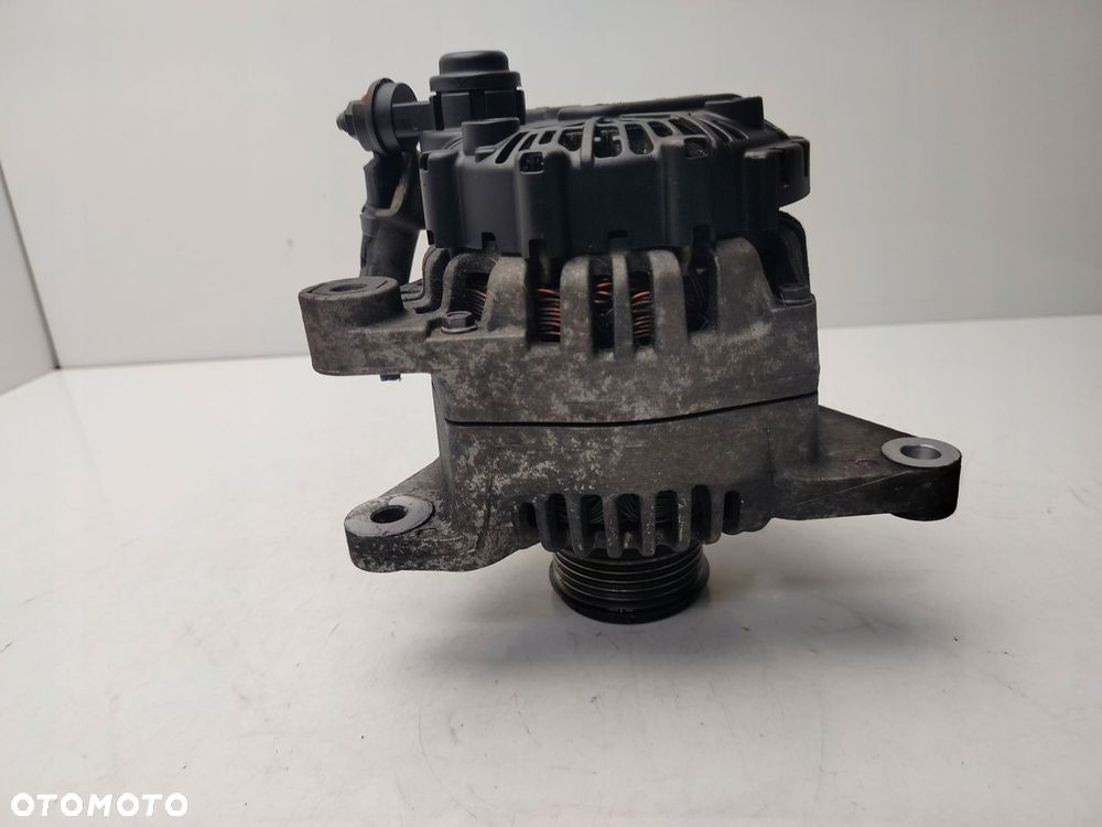 hyundai i20 i 1.4 crdi alternator 37300-2a050 | 2606219 - 7