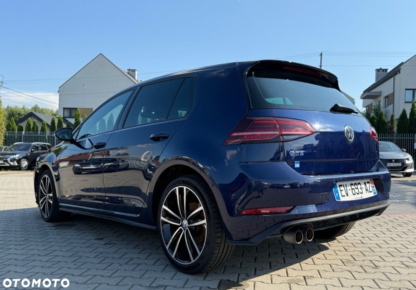 Volkswagen Golf - 5