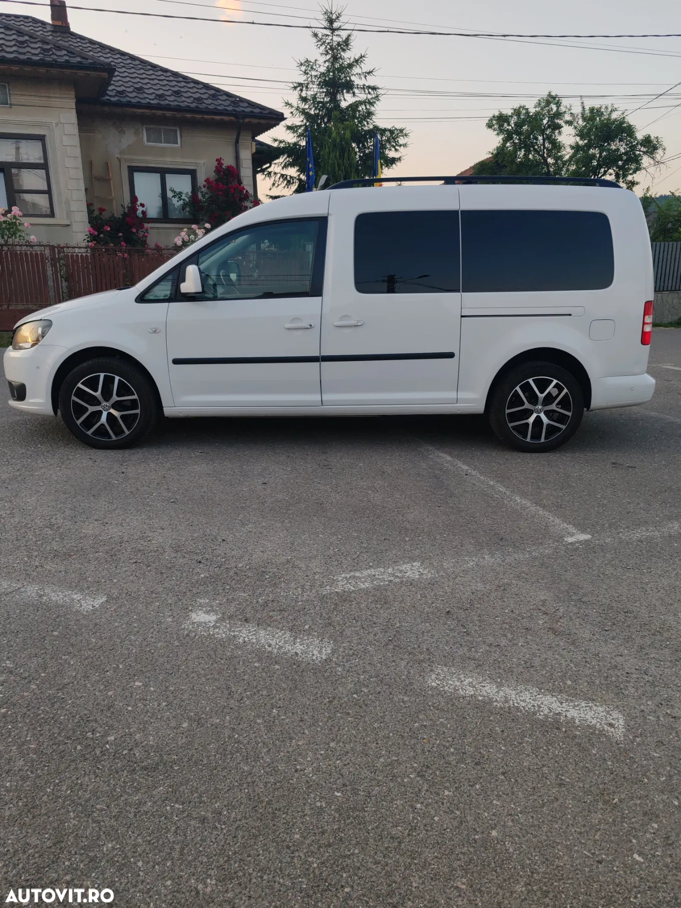 Volkswagen Caddy 2.0 TDI Comfortline DSG - 7