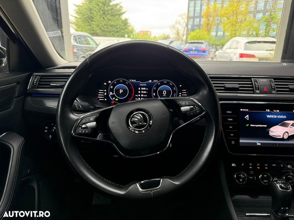 Skoda Superb 2.0 TDI DSG Ambition - 19