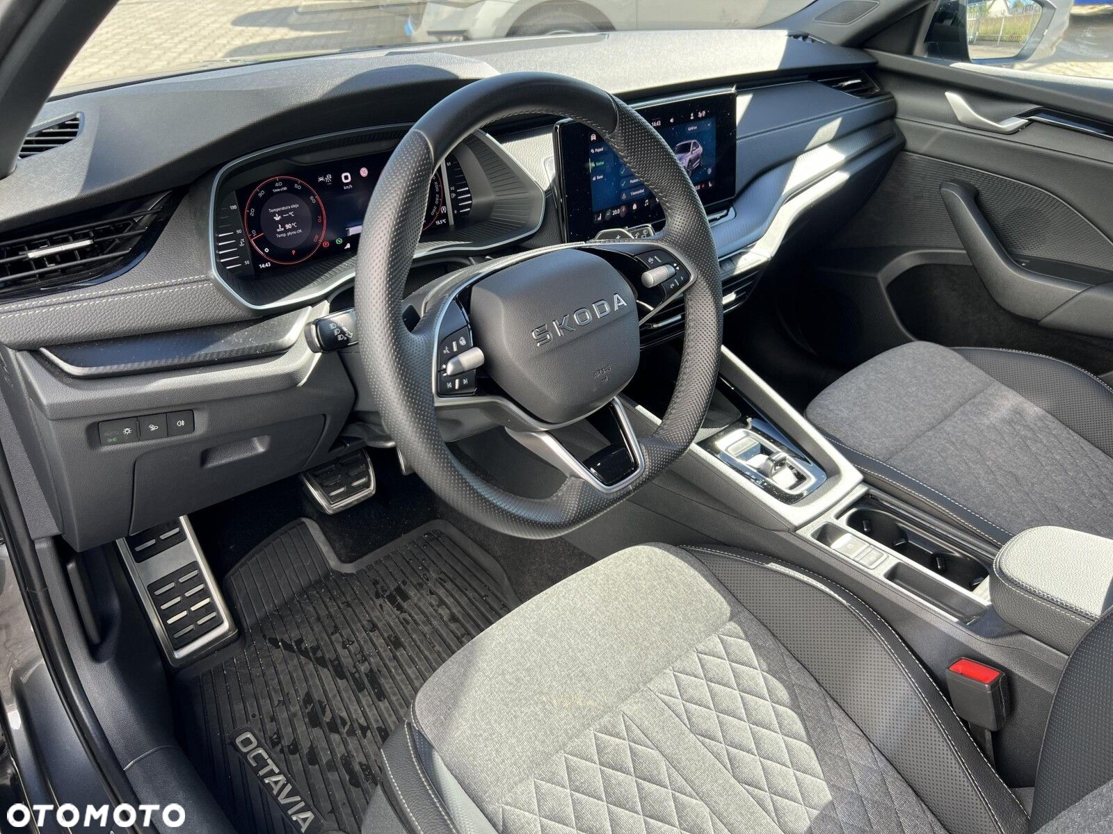 Skoda Octavia 2.0 TSI Sportline 4x4 DSG - 19