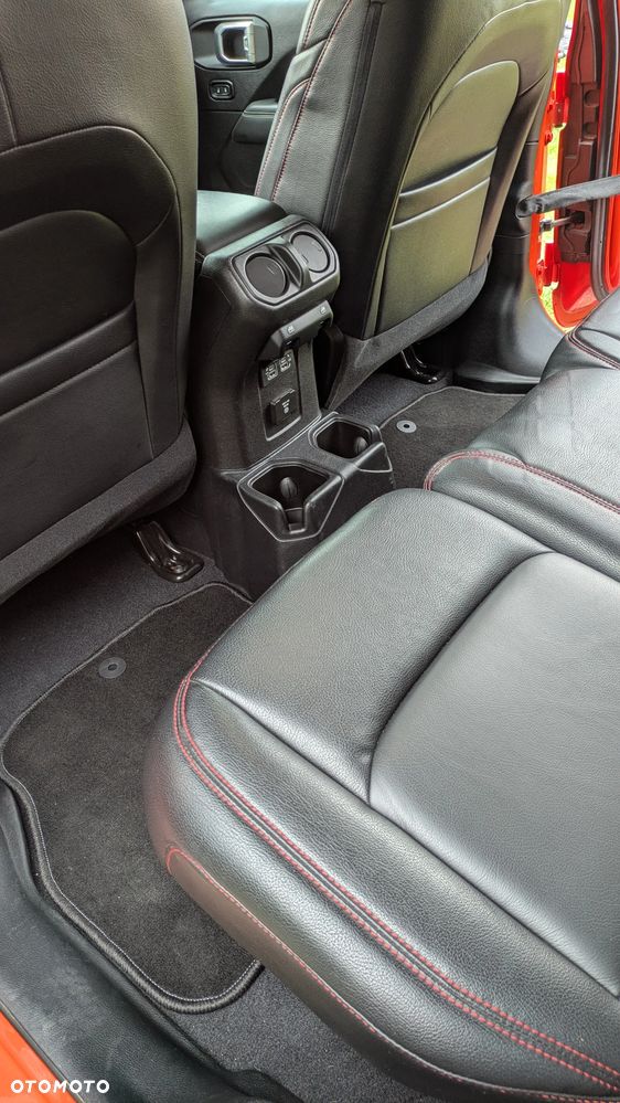 Jeep Wrangler 3.6 Unlim Sahara EU6 - 12