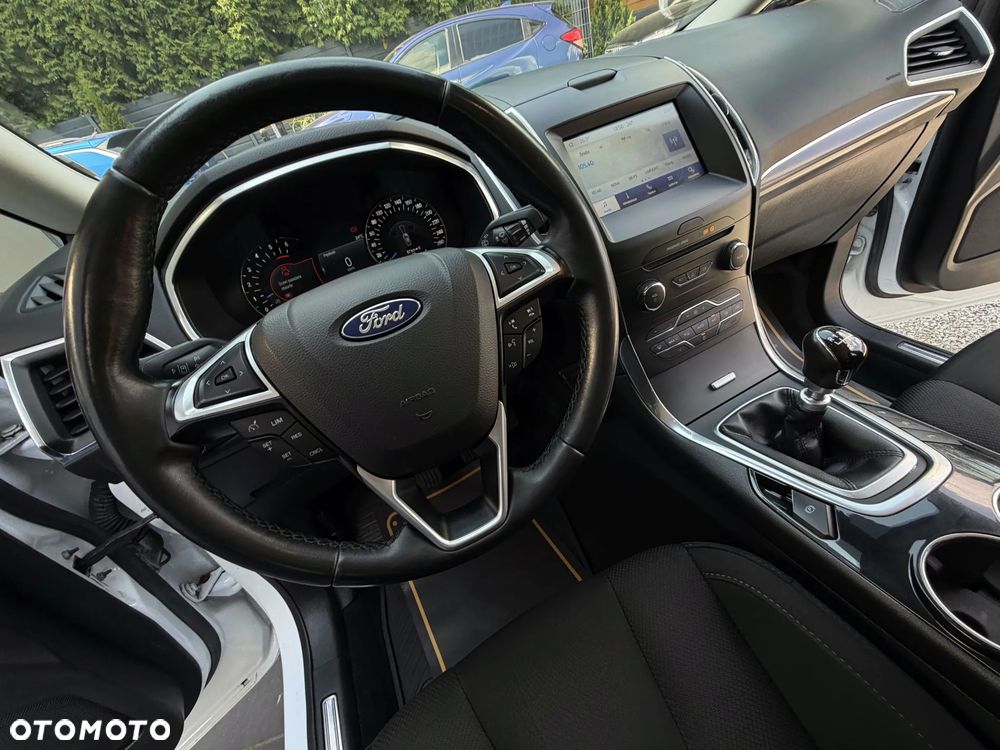 Ford S-Max 2.0 EcoBlue Titanium - 28