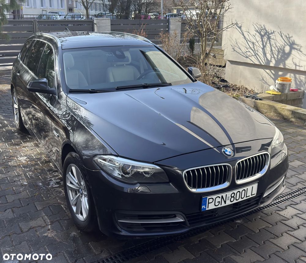 BMW Seria 5 520d xDrive - 2